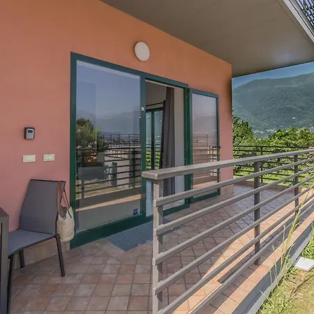 Apartment Brezza Del Lario Monolocale Giardino Vista 05-06