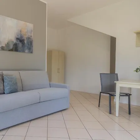 Apartman Brezza Del Lario Monolocale Giardino Vista